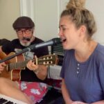 Lua Blanco Instagram - quem adivinha a surpresa que eu e papi estamos aprontando pra vcs? 🎶 #spoiler #billieeilish #bossanova #cover @billynho_blanco