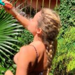 Lua Blanco Instagram - nem sempre é fácil fazer vídeo de trança 😅 aviso: o album Órbita finalmente chegou no instagram! agora podem usar as músicas novas de trilha dos seus vídeos 🥰 #trança #cabelo #musica #palhacito