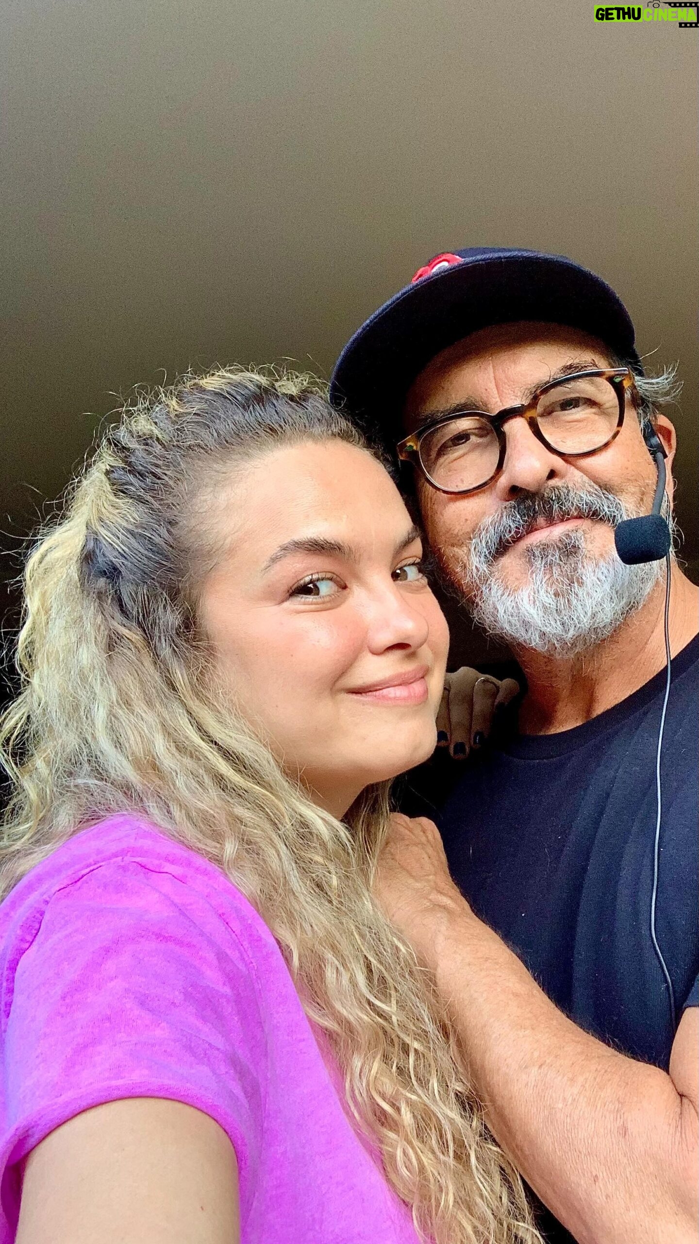 Lua Blanco Instagram - mais um spoiler do nosso ensaio! anota na agenda e vem garantir seu ingresso: dia 12/4 tem show nosso, eu com esse artista que tanto admiro @billynho_blanco, no @solardebotafogo! terão muitas participações especiais e um repertório cheio de hinos como esse da @taylorswift! esperamos vocês lá! #musica #cover #alltoowell #taylorswift #ensaio #show #showpaiefilha #paiefilha