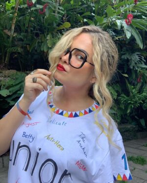 Lua Blanco Instagram - pronta pra ver minha loirinha! obrigada @sol.blancos por me ajudar a personalizar a camisa! que emoção! #theerastour @taylorswift #taylorinrio #swiftie