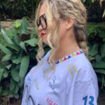Lua Blanco Instagram - pronta pra ver minha loirinha! obrigada @sol.blancos por me ajudar a personalizar a camisa! que emoção! #theerastour @taylorswift #taylorinrio #swiftie