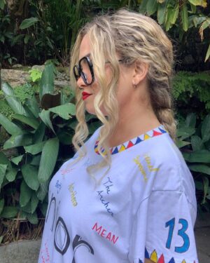 Lua Blanco Instagram - pronta pra ver minha loirinha! obrigada @sol.blancos por me ajudar a personalizar a camisa! que emoção! #theerastour @taylorswift #taylorinrio #swiftie