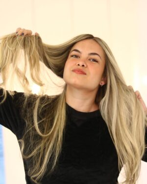 Lua Blanco Instagram - começando a semana de Taylor no Rio lembrando do loiro deuso que @rosangelaaraujo fez no meu cabelo mês passado. será que ele também never goes out of style? 😵♥️

📷 @samuca_pb 
@1838jardimamerica