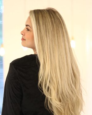 Lua Blanco Instagram - começando a semana de Taylor no Rio lembrando do loiro deuso que @rosangelaaraujo fez no meu cabelo mês passado. será que ele também never goes out of style? 😵♥️

📷 @samuca_pb 
@1838jardimamerica