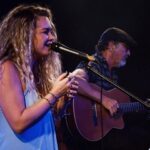 Lua Blanco Instagram - Está aberta a venda para o meu novo show com meu pai @billynho_blanco! Inspirado no show de fevereiro, dessa vez será no dia 12 de Abril no @solardebotafogo, Rio de Janeiro, e terá muito mais participações e muito mais emoção. Venha curtir essa noite com a gente. Link de vendas na bio e no stories! #BillyinhoeLua #show #musica #bossanova #pop #classicos #imperdível 📷 @fromgabe
