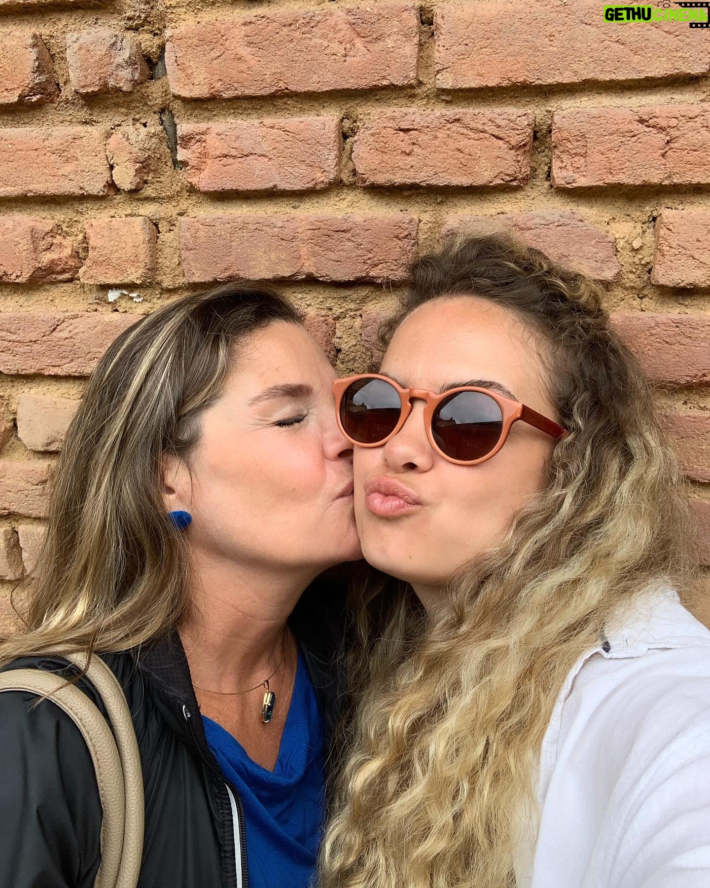 Lua Blanco Instagram - últimos momentos em Itaipava com minha mãe e meu padrasto e o privilégio que foi meu pai e minha madrasta subirem pra me buscar e de quebra todos almoçarmos juntos. esse é o tipo de união dos sonhos e sou muito grata por ter esse gostinho e de família unida! 🥰 @mariacblanco @paulo_lubanco_oficial @billynho_blanco @irisferreira757