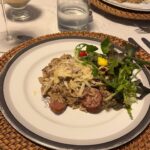 Lua Blanco Instagram – um réveillon delicioso e tranquilo em casa. como está sendo o seu? aqui vão meus votos por um ano novo de paz, equilíbrio e desintoxicação. esse ano não nos escapa!✌🏼#2024