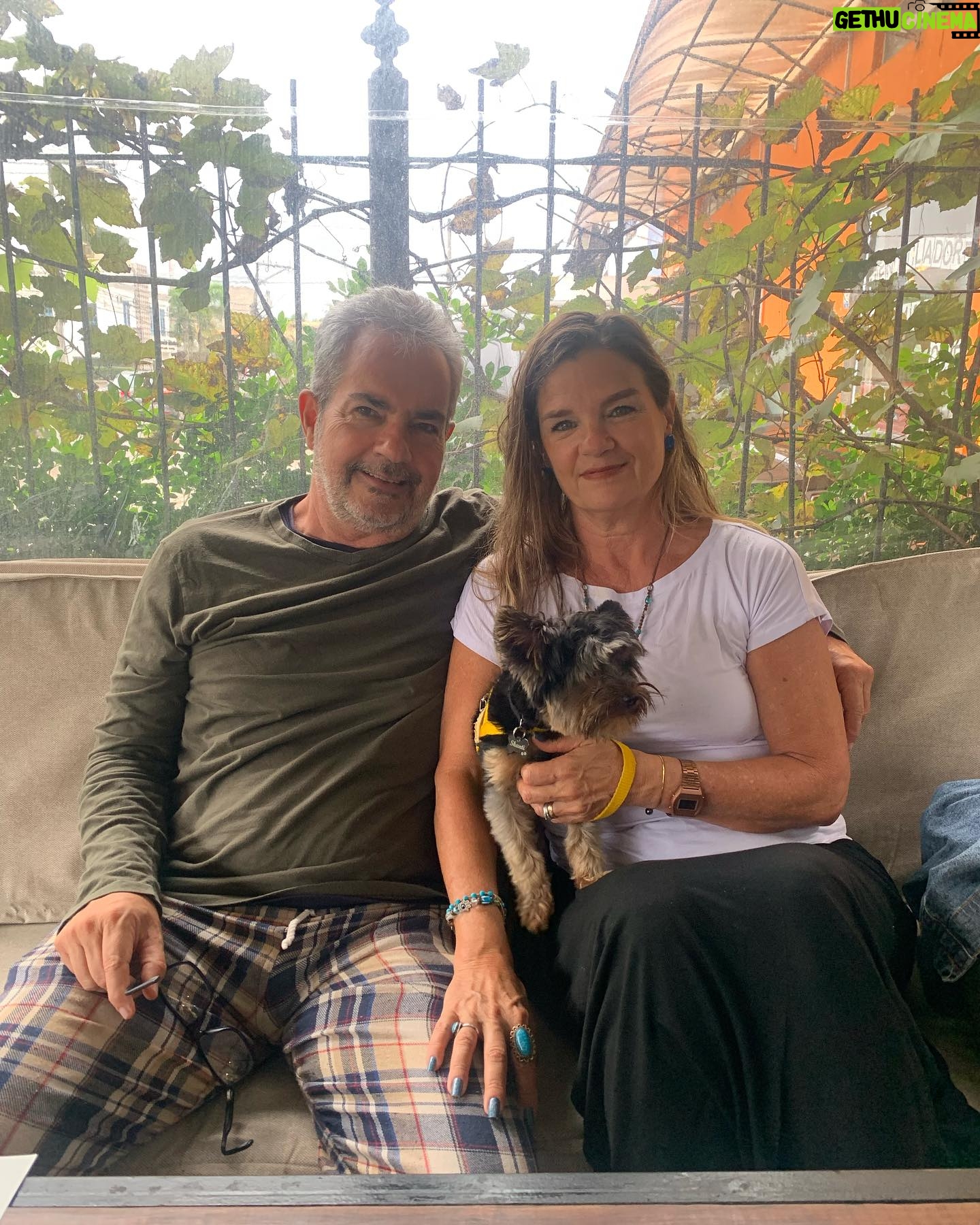 Lua Blanco Instagram - últimos momentos em Itaipava com minha mãe e meu padrasto e o privilégio que foi meu pai e minha madrasta subirem pra me buscar e de quebra todos almoçarmos juntos. esse é o tipo de união dos sonhos e sou muito grata por ter esse gostinho e de família unida! 🥰 @mariacblanco @paulo_lubanco_oficial @billynho_blanco @irisferreira757