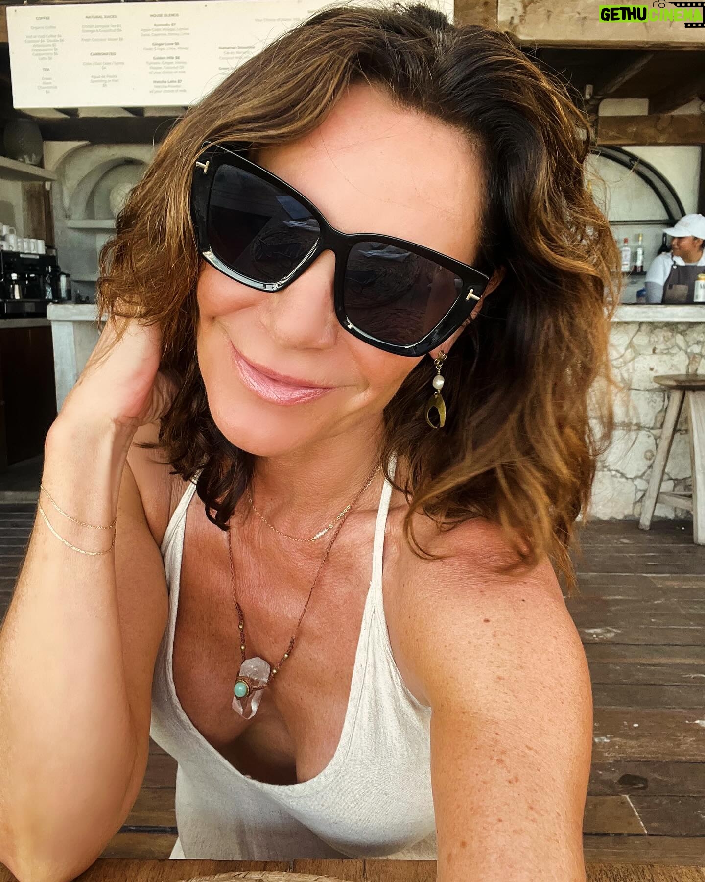 Luann de Lesseps Instagram - Another fabulous week in the life! Can’t wait to get back onstage for the #CountessCabaret - for tickets, go to countessluann.com. Can’t wait to see you there, darlings!🪩💋🩷