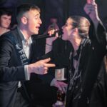 Lucía de la Puerta Instagram - No sabéis lo que se me llenó el corazón este día, estar en mi cumpleaños, gracias a mi hermano @diegonister, cantando por primera vez mis primeras canciones rodeada de mi gente. Gracias a todos los que vinisteis y a los que no pudisteis, sois muy importantes para mi y os quiero mucho🖤 La musica siempre ha sido algo imprescindible en mi vida pero desde que empecé esta nueva aventura, se ha convertido en algo mucho más que eso y voy a seguir poniendo todo mi esfuerzo y empeño en sacar lo mejor de mi, no estáis preparados para los temas que se vienen…. MARZO TE ESPERO CON GANAS 🖤
