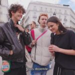 Lucía de la Puerta Instagram - Publi. ¿Vosotros pasáis de los anuncios? Esta gente parece que ya no va a pasar tanto🤪 Yo me fijaría a partir de ahora, porque te puedes perder la oportunidad de ganar con @imagin hasta 400€ solo por no mirarlo. 🙈 Si quieres más información, visita imagin.com. Te pagamos 150 € netos si domicilias una nueva nómina de 1.000 € o más en una cuenta imagin. Permanencia de 48 meses. Para nueva nómina desde 400 € hasta 999,99 €, te pagaremos 50 € netos. Permanencia de 12 meses. No acumulable a otras promociones de domiciliación de ingresos ni a nóminas domiciliadas que provengan de otra cuenta de CaixaBank. 2. Te pagamos 25 € por cada persona que traigas. Es necesario que i) la persona que invitas contrate una cuenta imagin, ii) tenga un mínimo de 5 € en la cuenta y iii) active el servicio de bizum. El máximo que te pagaremos será de 250 € (10 personas). imagin, marca comercial de imaginersGen, S.A., agente de CaixaBank, S.A. CaixaBank, S.A., comercializa productos de la entidad de pago híbrida que emite las tarjetas de débito, CaixaBank Payments & Consumer, E. F. C., E. P., S. A. U., (“CPC”), con domicilio en Avenida de Manoteras nº 20, Edificio París (28050 Madrid). El sistema de protección de fondos de usuarios de servicios de pago elegido por CPC es su depósito en una cuenta separada abierta en CaixaBank S.A. NRI: 7044-2024/17317