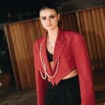 Lucía de la Puerta Instagram - Otro post de @festivaldecannes por aqui 🤭🇫🇷🖤🎶 Foto: @monisiie Estilismo: @arrypaul