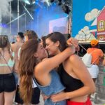 Lucía de la Puerta Instagram - Cerramos en principio época de festivales a lo grande con @boombastic_festival ✨💙