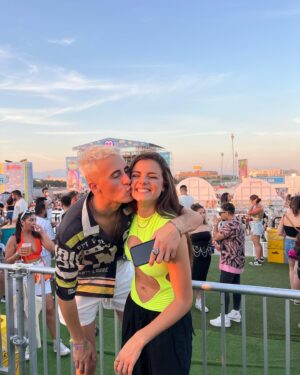Lucía de la Puerta Instagram - Cerramos en principio época de festivales a lo grande con @boombastic_festival ✨💙