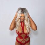 Lucie Donlan Instagram - Love month ❤️ 🌹 BTS from my recent campaign shoot for @annsummers ❤️