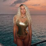 Lucie Donlan Instagram - Golden hour…literally✨💫🌙