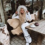 Lucie Donlan Instagram - Missing the mountains.. here are some of my favourite shots from last season ⛷ 🏔 who else is dreaming of their next ski trip?🤞