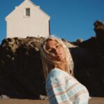 Lucie Donlan Instagram - Winter days on the beach…🐚 🌊