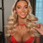 Lucie Donlan Instagram - Love is in the air with @annsummers today ❤️‍🔥 Hair : @hairtohelp Makeup : @caitlinanneduffx