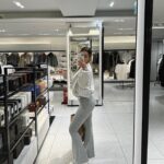 Lucinda Strafford Instagram – Long story short 🎀💄🩶