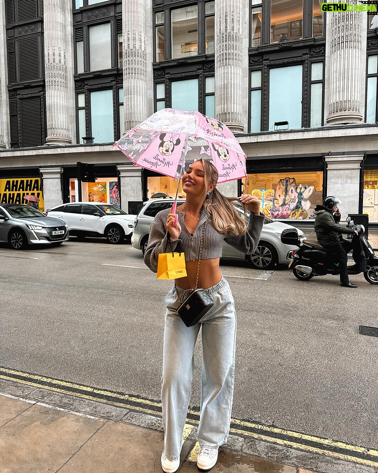 Lucinda Strafford Instagram - Iām literally just a girl šš«§š©°
