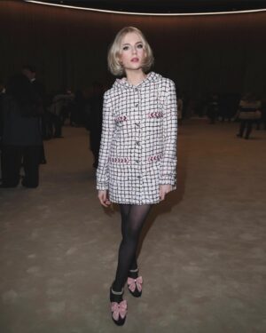 Lucy Boynton Instagram - The most insanely beautiful collection ☄️ thank you @chanelofficial 🖤🖤🖤