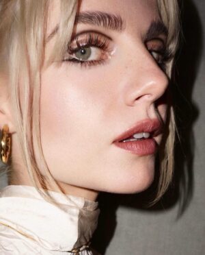 Lucy Boynton Instagram - Greatest Hits ft eclipse