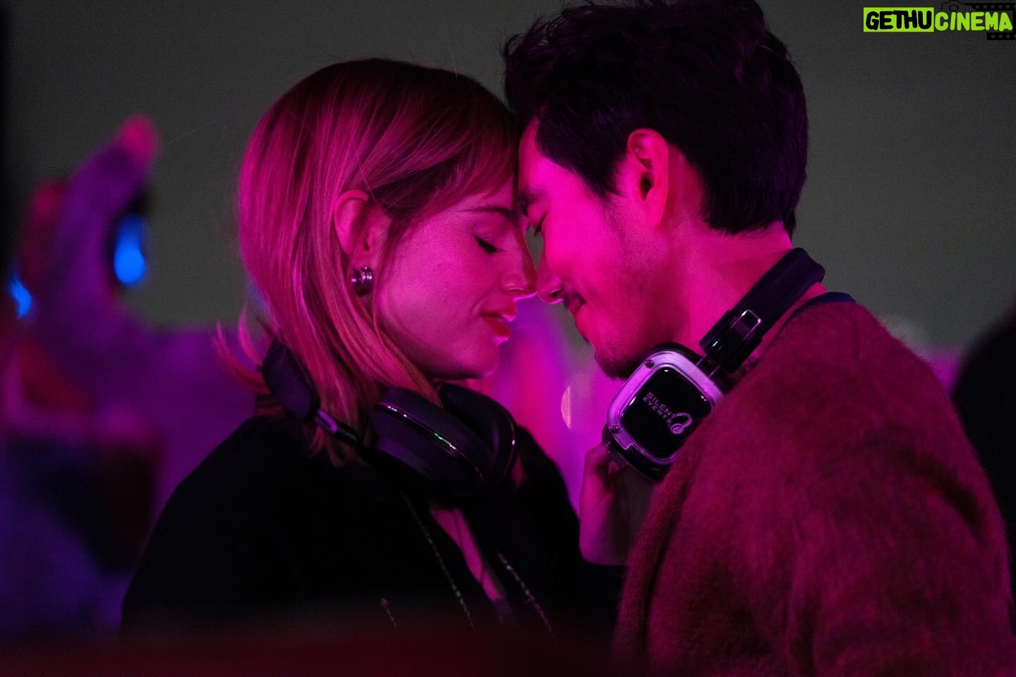 Lucy Boynton Instagram - Loveddd making this movie 💜💜💜 @greatesthitsmovie premieres at @sxsw this month, then in select theatres April 5th & streaming on Hulu April 12th 💫 more yelling soon