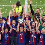 Lucy Bronze Instagram - Back to back 🏆!!!!