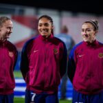 Lucy Bronze Instagram - First weeks of feb ✈️ 🌺 👟 🍱 ❄️ ⚽️