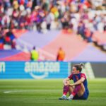 Lucy Bronze Instagram - Half time.