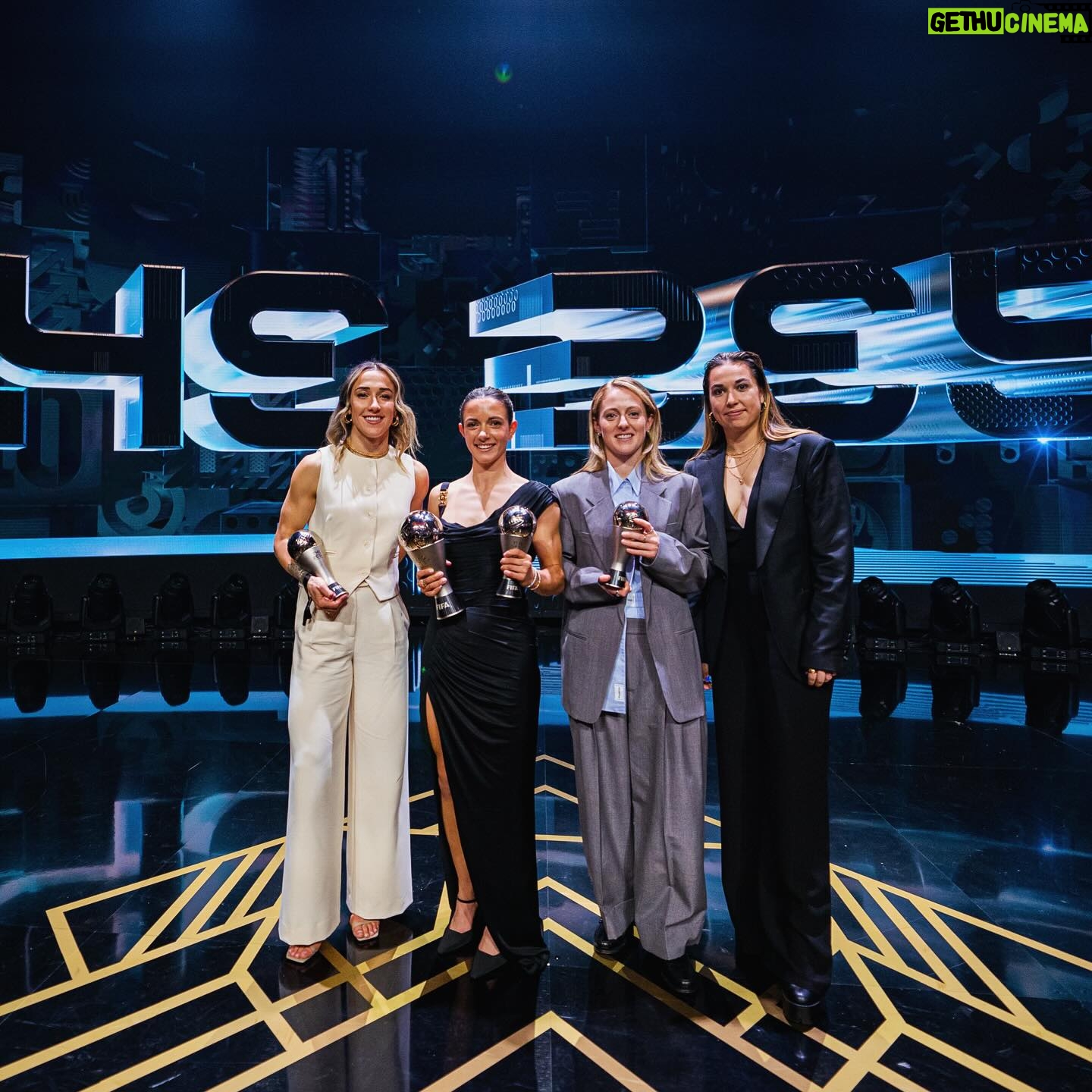 Lucy Bronze Instagram - Extremely grateful to be part of the FIFA world 11 π Thank you so much to all the players who voted! And a huge congratulations to all the recipients of all the awards tonight! It was truly an honour to share the stage with you all ππ«Άπ»
