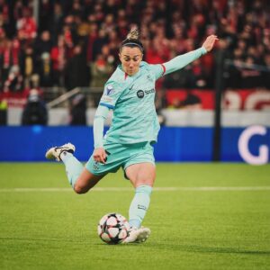 Lucy Bronze Instagram - Marchin’ on 🩵