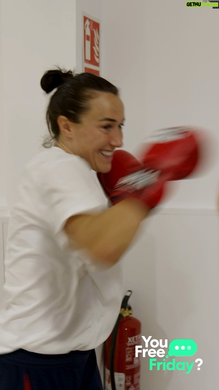 Lucy Bronze Instagram - Boxing in Barca @lucybronze ๐ฅ๐ช๐ธ PART 1 OUT NOW ๐Link in bio