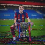 Lucy Bronze Instagram - BON DIAAAAAA CULERS 🏆
