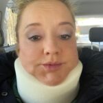 Lucy Davis Instagram - A little prank on my writer/director @lieselottesoper 😈 We had done some fight/stunt scenes the day before (which were really fun!) So I bought a neck brace to wear the next morning and pretended I was sooo happy to continue working despite being in pain and not being able to move my head. I think she nearly had a coronary but I did take the brace off before she collapsed on the floor🙇‍♀️ #flashbackfriday #weregoodfriendsreally Love you lisa and megan!💗 @meggerifics