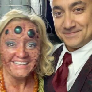 Lucy Davis Instagram - Don’t scroll to video if this isn’t your thing. Fair warning! #fb to #chillingadventuresofsabrina Hilda turns into, well, a spider. Happy Halloween! #metamorphosis #franzkafka #stevenberkoff #halloween2020 @mikemakesmonsters