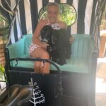 Lucy Davis Instagram – Gracie’s lunch at @fourseasons ! They treated her so kindly there and she was delighted with it all! Her little tail wagged continuously🙇‍♀️ #fourseasonsbeverlyhills