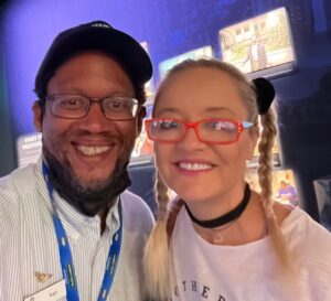 Lucy Davis Instagram - This was a magical day. Taking my uk friends on the @wbtourhollywood Even though I’ve been doing this job for 30 years I still am in awe of it and how everything is made. Thanku so much to @bigk1701 for being our delightful guide for the day, and to @wbtourhollywood for arranging it and letting us come. 
PICTURES:
1. Does it need describing?! The @friends opening title sequence sofa and fountain
2. Inside the exact replica of #centralperk 
3. #centralperk cafe with @itsmeritavolk 
4. #harrypotter all the letters arrive
5. Harry Potter #thecupboardunderthestairs 
6. Swinging the #wonderwoman1984 lasso
7. Um… I’ve forgotten the name of this one…
8. Forced perspective table used in #thehobbit 
9. One of the outdoor cabins used for many different shows. One being the cabin in #dexter where #jamesdoakes is held prisoner and is killed
10. Our wonderful guide @bigk1701 
#wbtourhollywood #friendstvshow #friendsfountain #sightseeingtour #touristlife