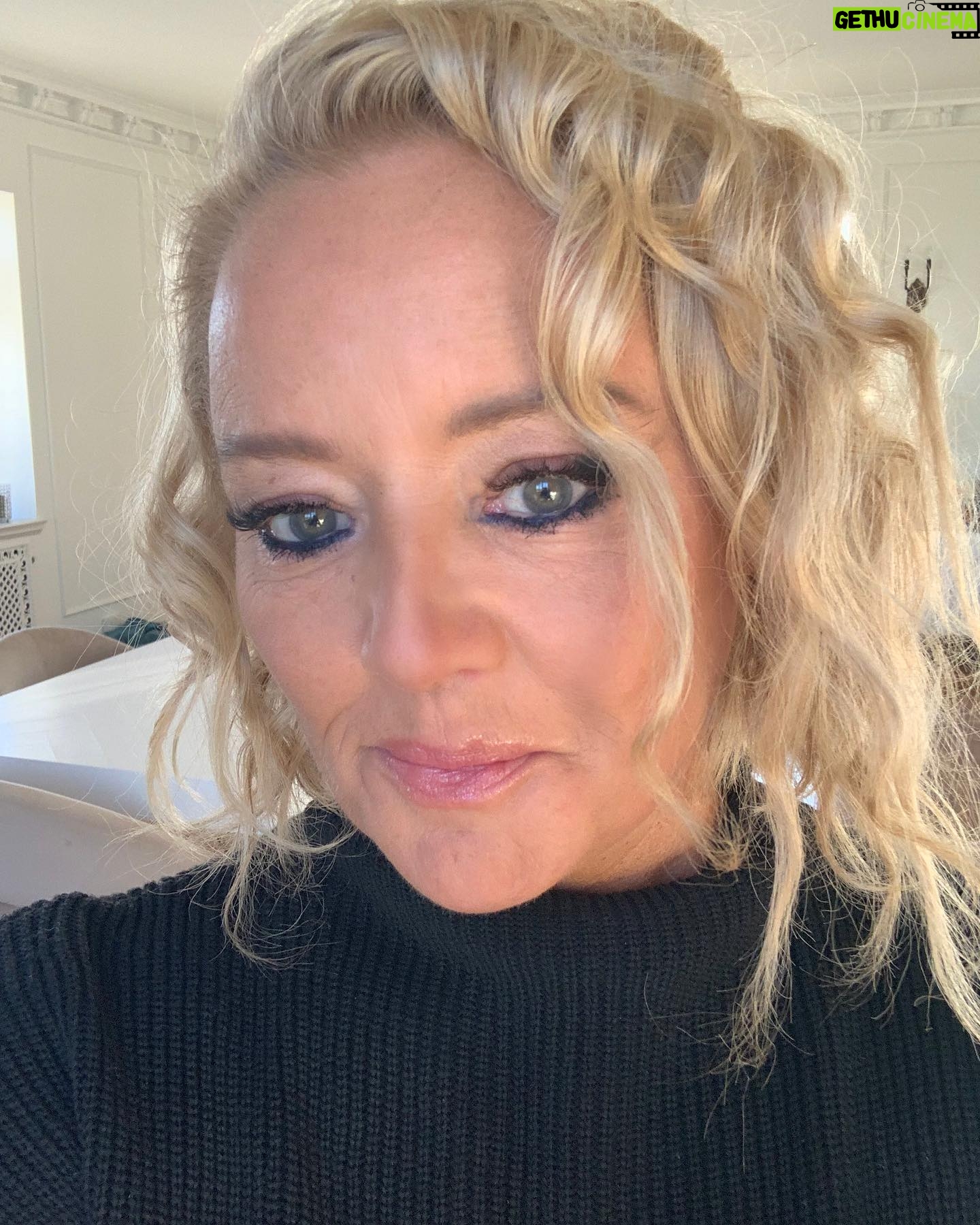 Lucy Davis - 4.7K Likes - And what, may I ask, is a pool table for if not to take selfies on just before you go out for drinks? Honestly🙄 #imrubbishatpoolthough