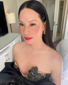 Lucy Liu Instagram - Premiere look A Man In Full. It takes a village - huge thanks to all❤️🤗: 💄: @erinayanianmonroe 💇🏻‍♀️: @lonavigi 👗: @nardosdesign 👠: @alevimilano 👛: @gedebe 💎: @chopard 🪡: @bkgritz Styling: @sarahslutsky 📸: @gettyentertainment @kevincwinter