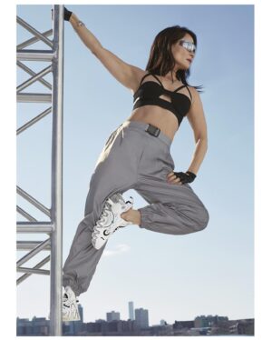 Lucy Liu Instagram - Excited to connect the triptych of health through mind, body and spirit on the May cover of @womenshealthmag! Thanks @lizplosser and the entire WH team for a super time! Link in bio for the story. 💪🙏💫

Photographer: @aingeruzorita
Fashion Director: @kgsaladino
Hair: @_marcosantini1
Makeup: @rebeccarestrepo
Writer: @helinjung
Entertainment Director: @whatisnojan