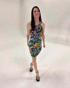 Lucy Liu Instagram - No caption for fashion 👗: @azfactory 👠: @machandmach 💎: @tabayer @officialfaberge @lizziemandler_jewelry 💇🏻‍♀️: @justjenda 💄: @erinayanianmonroe ✂️👗: @bkgritz Styled by: @sarahslutsky