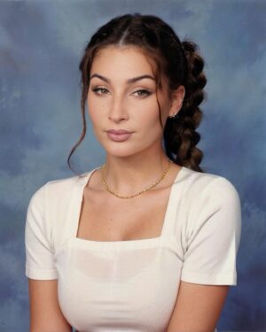 Lufy Instagram - vous trouvez que laquelle me représente le mieux? 👀 

#ia #yearbook #90syearbook
