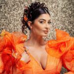Lufy Instagram - call her… THE SUN 🧡 vous avez déjà essayé de vous dessiner un papillon sur l’œil? j’ai testé pour vous et je vous le déconseille vous allez perdre 1h30 de votre temps 🥲 Voici mon look de l’avant-dernier épisode de @dragracebelgique qui sort ce soir à 20h sur Auvio.be avec comme guest Lio, c’était un plaisir de la revoir je l’adore ! Déjà presque la fin de la saison 🥺 J’ai adoré faire ce makeup, et si vous vous posez la question, je n’ai pas utilisé de calque, je l’ai fait à main levée 🫶🏻 Je voulais un look féerique, pari relevé ? À ce soiiiir devant l’épisode les petites biches ! Make up & DA : by me Outfit : @samiabouhjar Hair : @bartelet_mel Pics : @vladvdk #dragrace #dragracebelgique #orangelook #makeuplook #orangedress