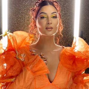 Lufy Instagram - call her… THE SUN 🧡
vous avez déjà essayé de vous dessiner un papillon sur l’œil? j’ai testé pour vous et je vous le déconseille vous allez perdre 1h30 de votre temps 🥲

Voici mon look de l’avant-dernier épisode de @dragracebelgique qui sort ce soir à 20h sur Auvio.be avec comme guest Lio, c’était un plaisir de la revoir je l’adore ! Déjà presque la fin de la saison 🥺

J’ai adoré faire ce makeup, et si vous vous posez la question, je n’ai pas utilisé de calque, je l’ai fait à main levée 🫶🏻 Je voulais un look féerique, pari relevé ?

À ce soiiiir devant l’épisode les petites biches !

Make up & DA : by me
Outfit : @samiabouhjar
Hair : @bartelet_mel
Pics : @vladvdk 
#dragrace #dragracebelgique #orangelook #makeuplook #orangedress