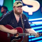 Luke Combs Instagram – Growin’ Up & Gettin’ Old Tour: Jacksonville, FL

📸: @davidbergman / @charliewoods12 (4th photo)