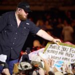 Luke Combs Instagram – Growin’ Up & Gettin’ Old Tour: Jacksonville, FL

📸: @davidbergman / @charliewoods12 (4th photo)