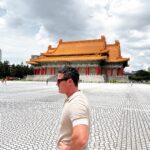 Luke Evans Instagram - It’s hot!!!