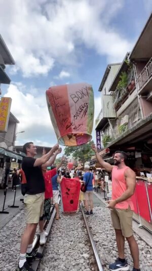Luke Evans Instagram - What an absolute banger of a trip! Thank you to everyone who made it so special! ❤️🇹🇼